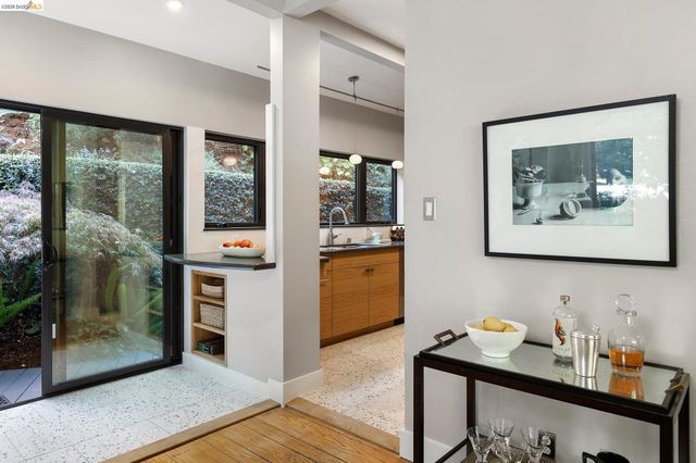 1791 Indian Way, Oakland, CA 94611