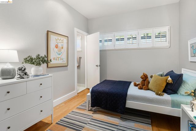 1791 Indian Way, Oakland, CA 94611