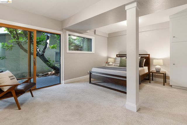1791 Indian Way, Oakland, CA 94611