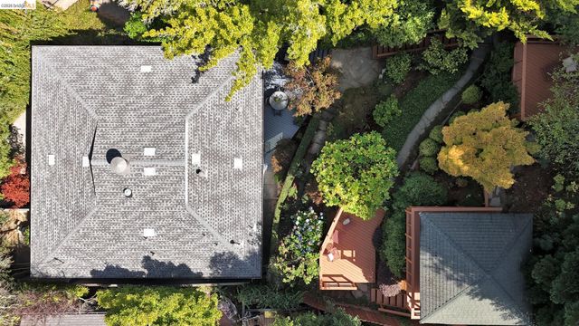 1791 Indian Way, Oakland, CA 94611