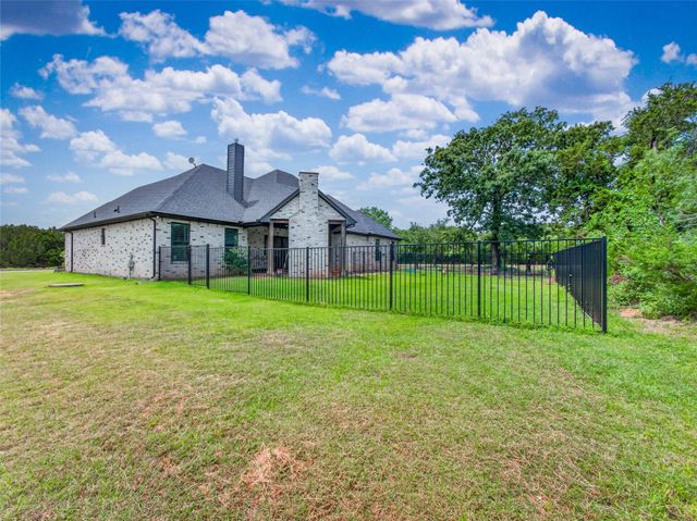 18107 Forrest DR, Whitney, TX 76692