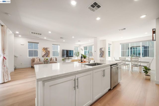 9034 Rudder Way, Newark, CA 94560