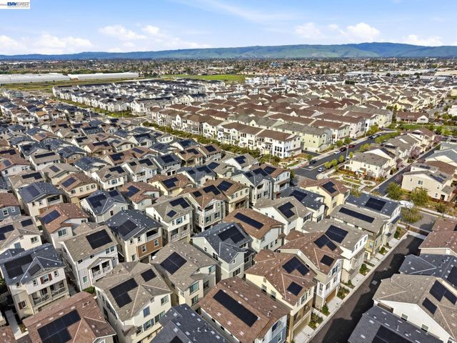 9034 Rudder Way, Newark, CA 94560