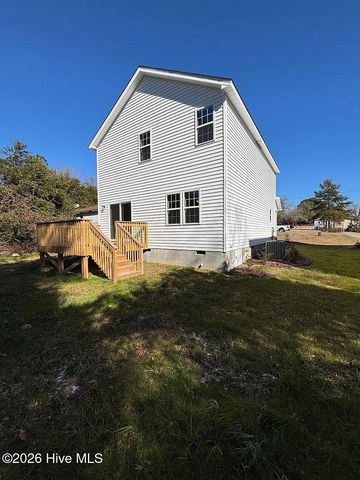 1120 W Massachusetts Avenue, Southern Pines, NC 28387