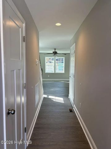 1120 W Massachusetts Avenue, Southern Pines, NC 28387