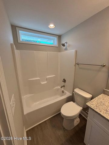 1120 W Massachusetts Avenue, Southern Pines, NC 28387