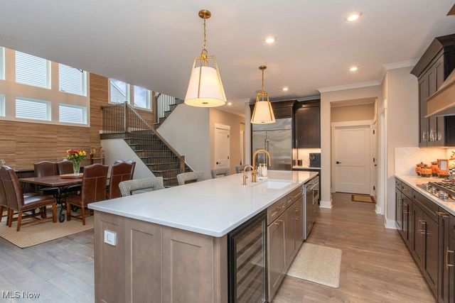 2770 Weeping Pine Drive, Medina, OH 44256