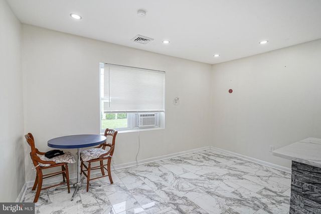 1084 S BROADWAY, Pennsville, NJ 08070