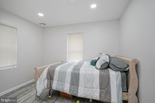 1084 S BROADWAY, Pennsville, NJ 08070