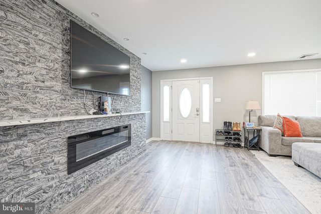 1084 S BROADWAY, Pennsville, NJ 08070