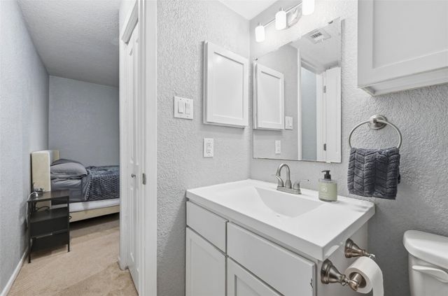 3204 Menchaca RD 303, Austin, TX 78704