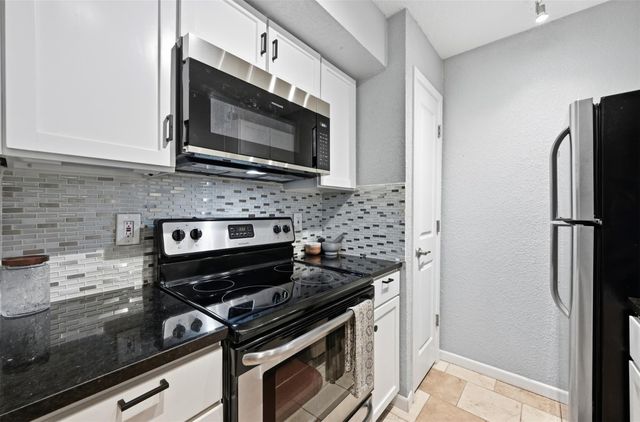 3204 Menchaca RD 303, Austin, TX 78704
