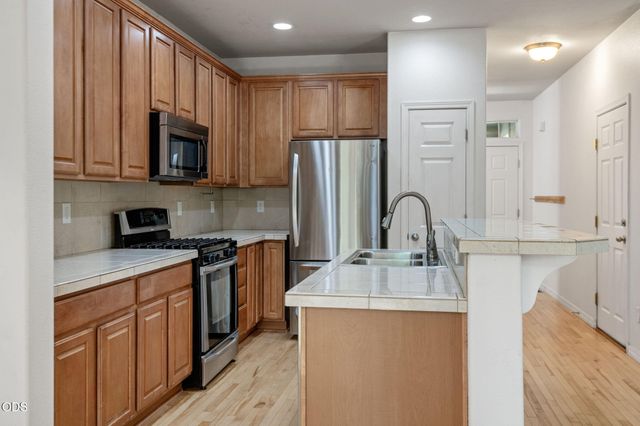 19765 Dry Canyon Avenue, Bend, OR 97702