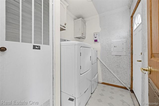 26996 Sumpter Road, Belleville, MI 48111