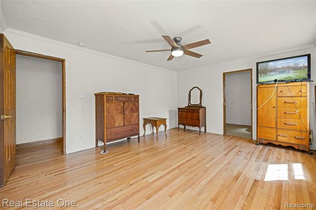 26996 Sumpter Road, Belleville, MI 48111