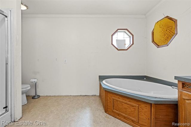 26996 Sumpter Road, Belleville, MI 48111