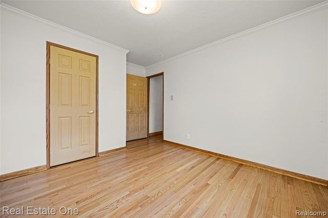 26996 Sumpter Road, Belleville, MI 48111