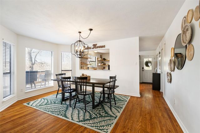 431 Shoreline Drive, Huntsville, TX 77320