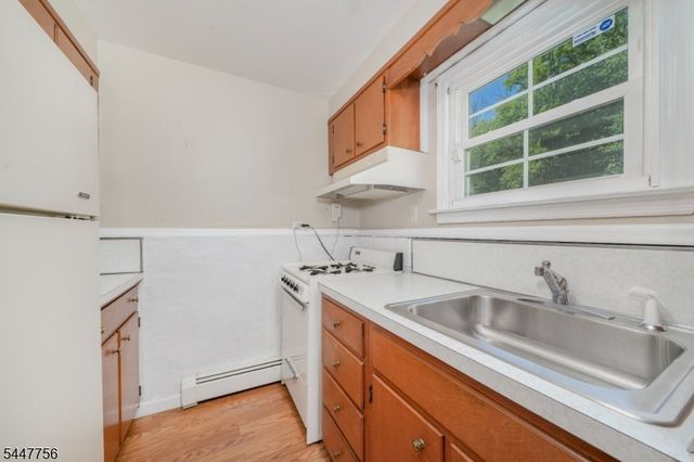 51 Hilltop Ave, Berkeley Heights Twp., NJ 07922