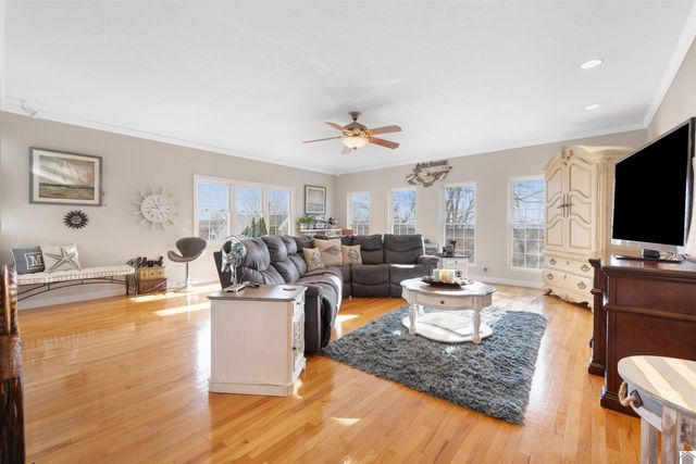 31 2nd Street, Kuttawa, KY 42055