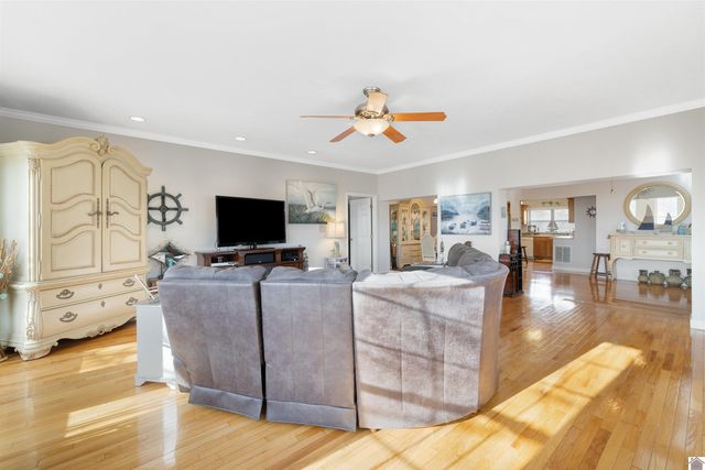 31 2nd Street, Kuttawa, KY 42055