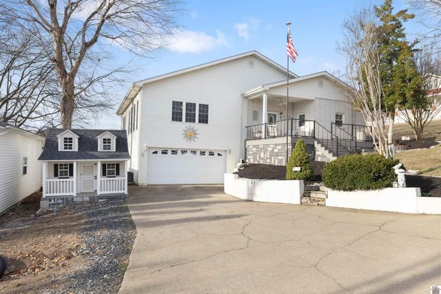 31 2nd Street, Kuttawa, KY 42055