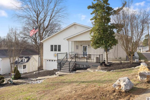 31 2nd Street, Kuttawa, KY 42055