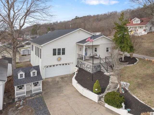 31 2nd Street, Kuttawa, KY 42055