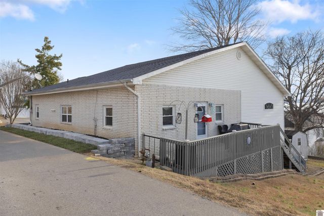 31 2nd Street, Kuttawa, KY 42055