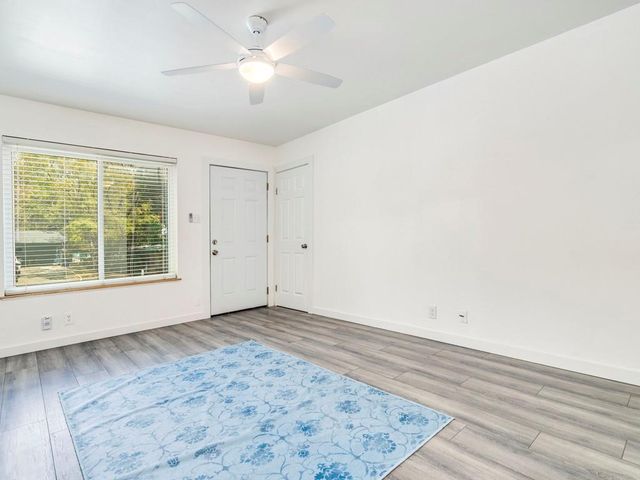 1607 Valleyridge DR B, Austin, TX 78704