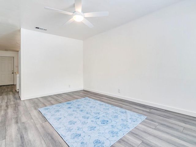 1607 Valleyridge DR B, Austin, TX 78704