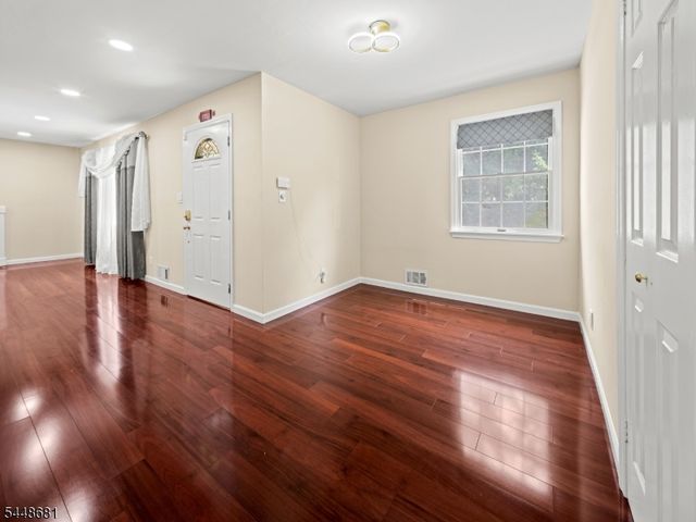 469 King George Rd, Bernards Twp., NJ 07920
