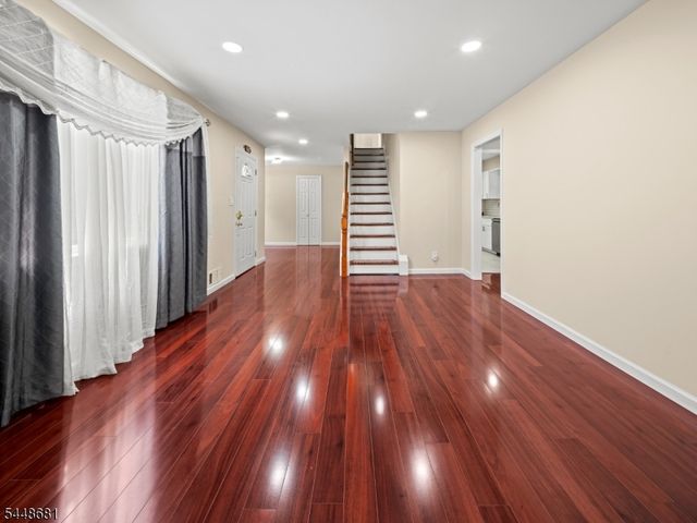 469 King George Rd, Bernards Twp., NJ 07920