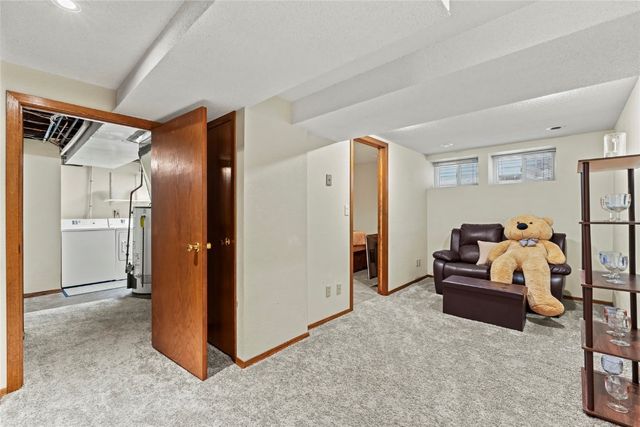 2448 2nd Street SW, Cedar Rapids, IA 52404