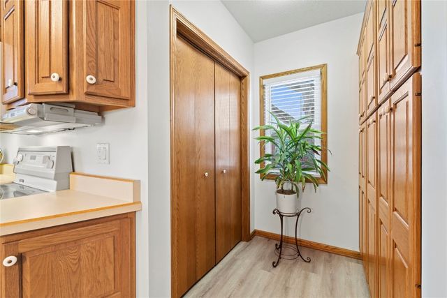 2448 2nd Street SW, Cedar Rapids, IA 52404