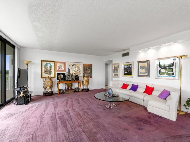 3300 S Ocean Boulevard 103s, Palm Beach, FL 33480