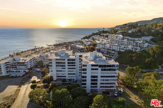 17350 W Sunset Boulevard 305, Pacific Palisades, CA 90272