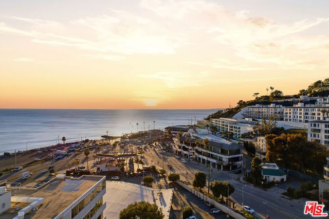 17350 W Sunset Boulevard 305, Pacific Palisades, CA 90272