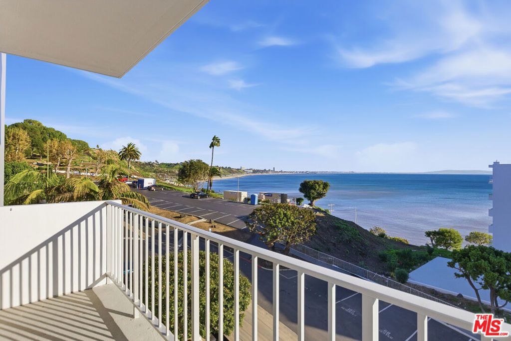 17350 W Sunset Boulevard 305, Pacific Palisades, CA 90272