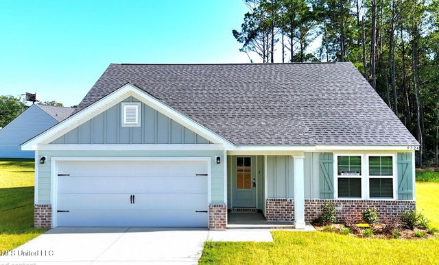 9724 West Oaklawn Road, Biloxi, MS 39532