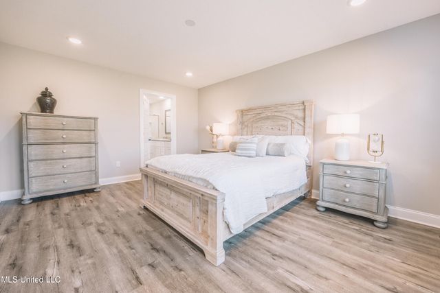 9724 West Oaklawn Road, Biloxi, MS 39532