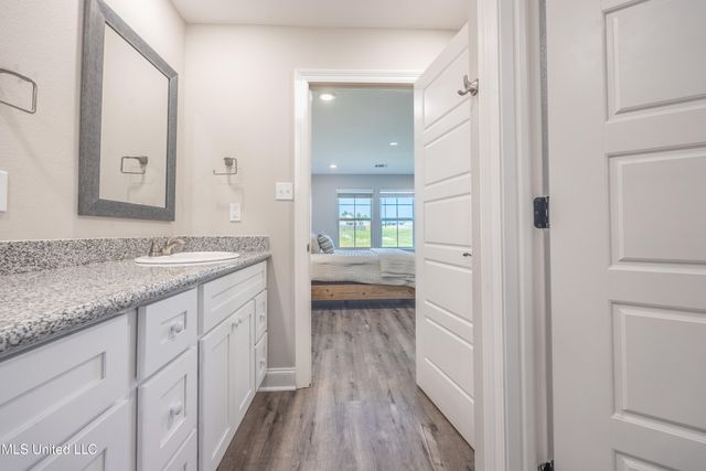 9724 West Oaklawn Road, Biloxi, MS 39532