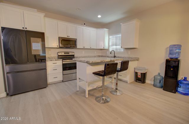 525 W 13TH Place, Casa Grande, AZ 85122