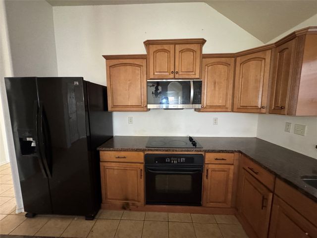 2033 Meadow Park Drive, Princeton, TX 75407