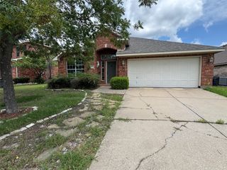 2033 Meadow Park Drive, Princeton, TX 75407