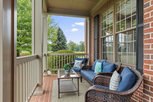 68555 Oak Road, Lakeville, IN 46536