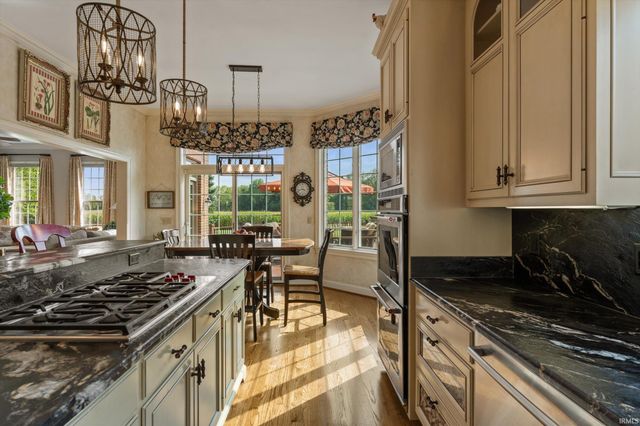 68555 Oak Road, Lakeville, IN 46536