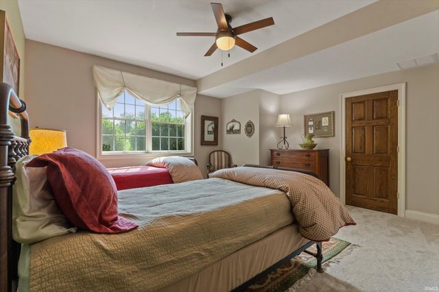 68555 Oak Road, Lakeville, IN 46536