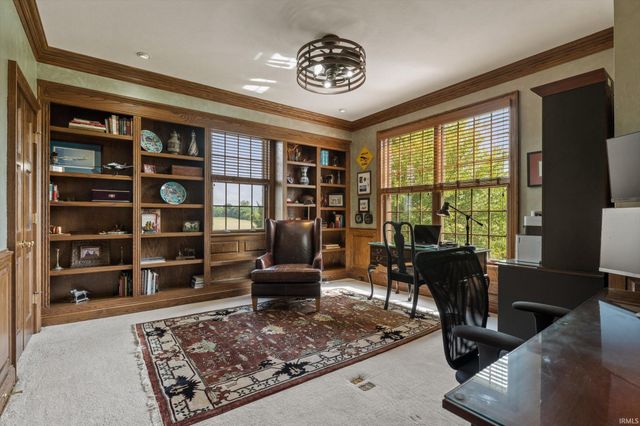 68555 Oak Road, Lakeville, IN 46536