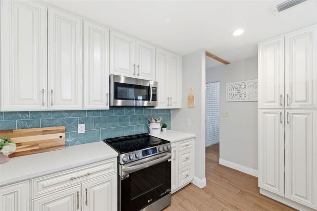 1308 VILLAGE COURT, Brandon, FL 33511